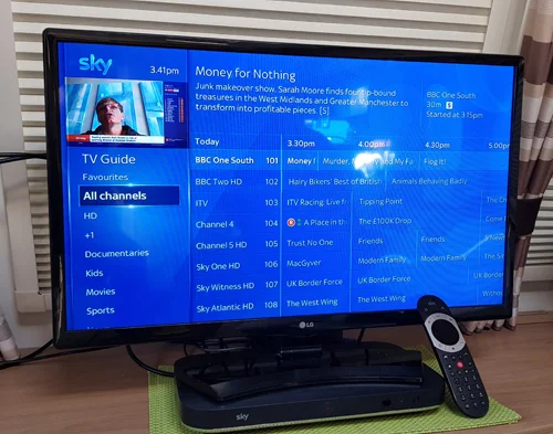 Sky-Q-Box-1 Sky Q Box
